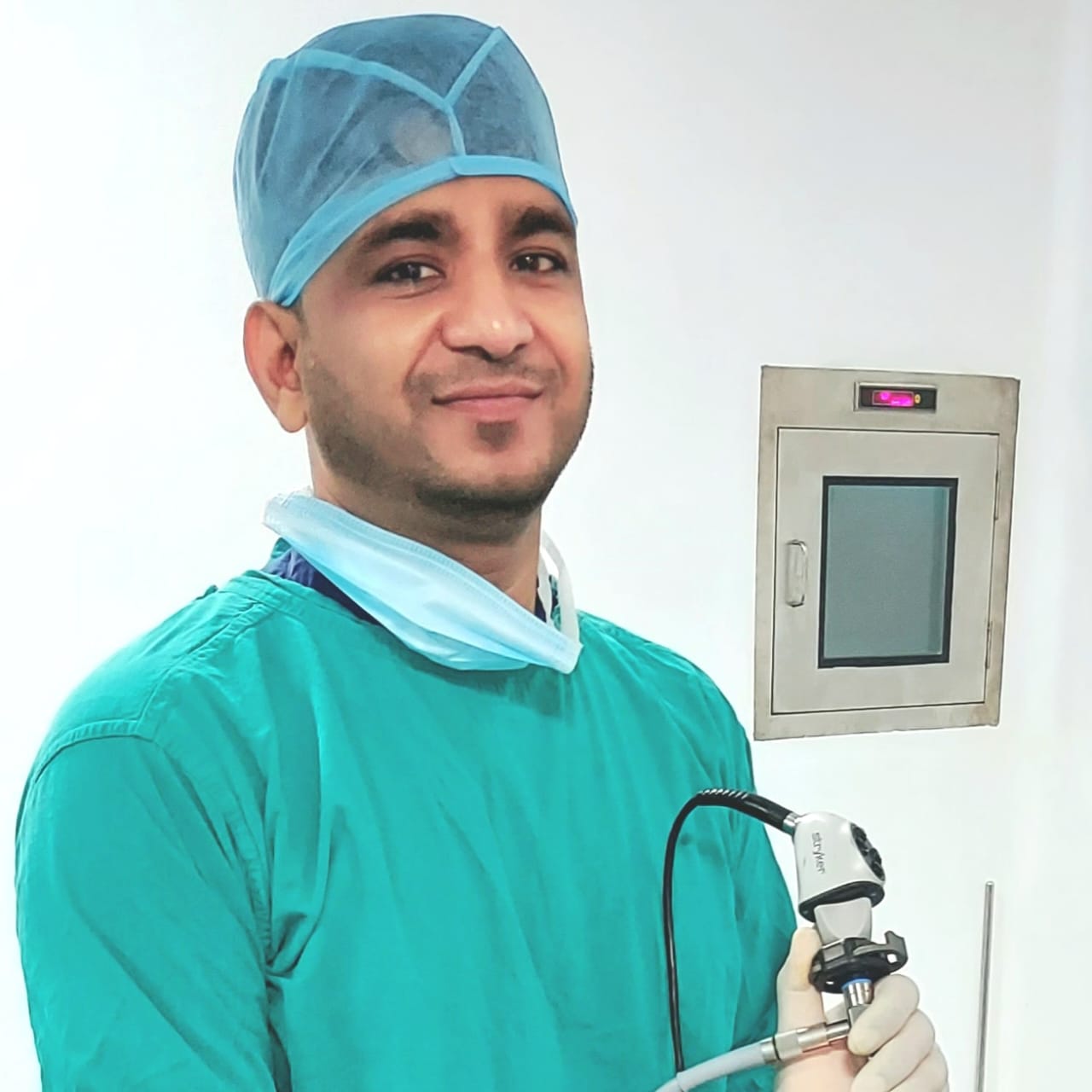 Dr. Prateek Garg